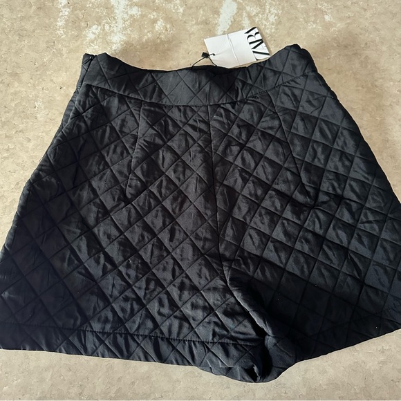 ZARA Black Quilted High Waisted Short - Picture 12 of 13